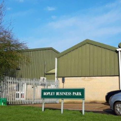 ropley-business-park-alresford-with a secured yard
