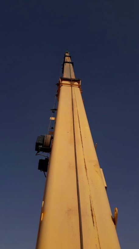 grove-crane-rtT890e 